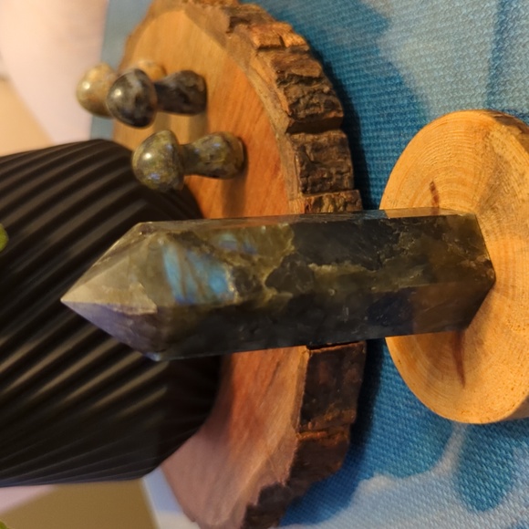 Labradorite Tower - Picture 8 of 8